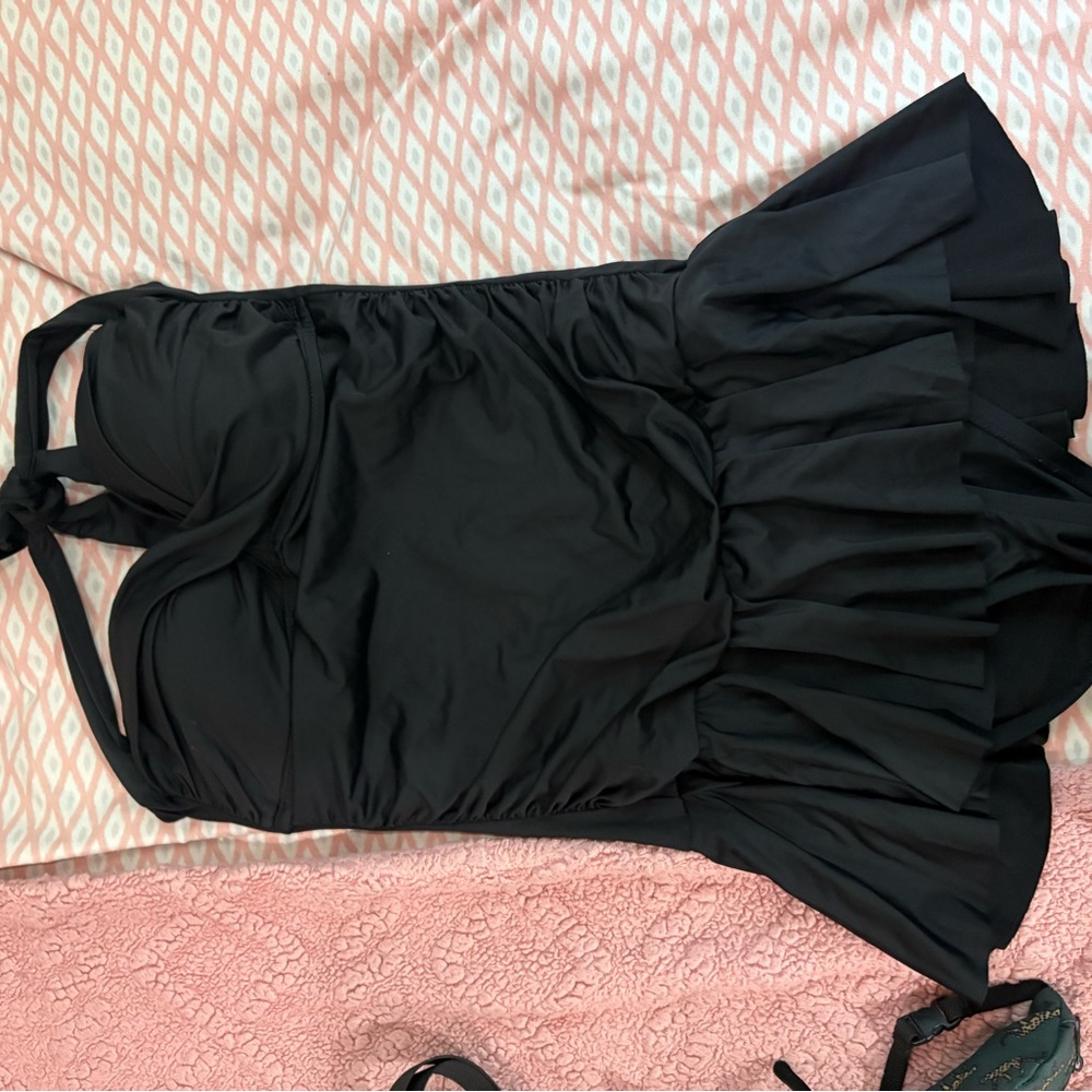 Elegant Black Women's One-Piece Swimsuit